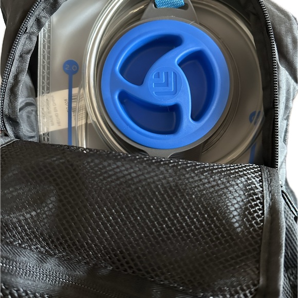 Outdoor backpack 💦 - Picture 2 of 3